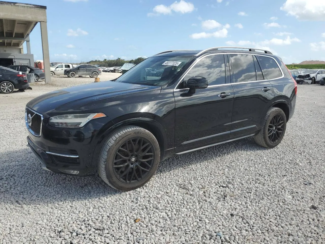 Фото VOLVO XC90 T6 – кермо