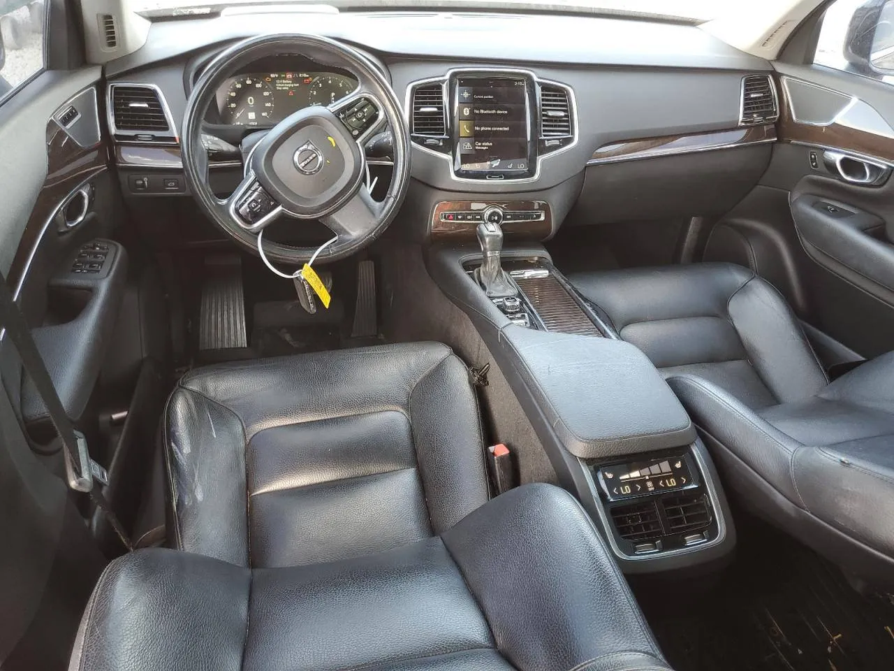 Фото VOLVO XC90 T6 – багажник