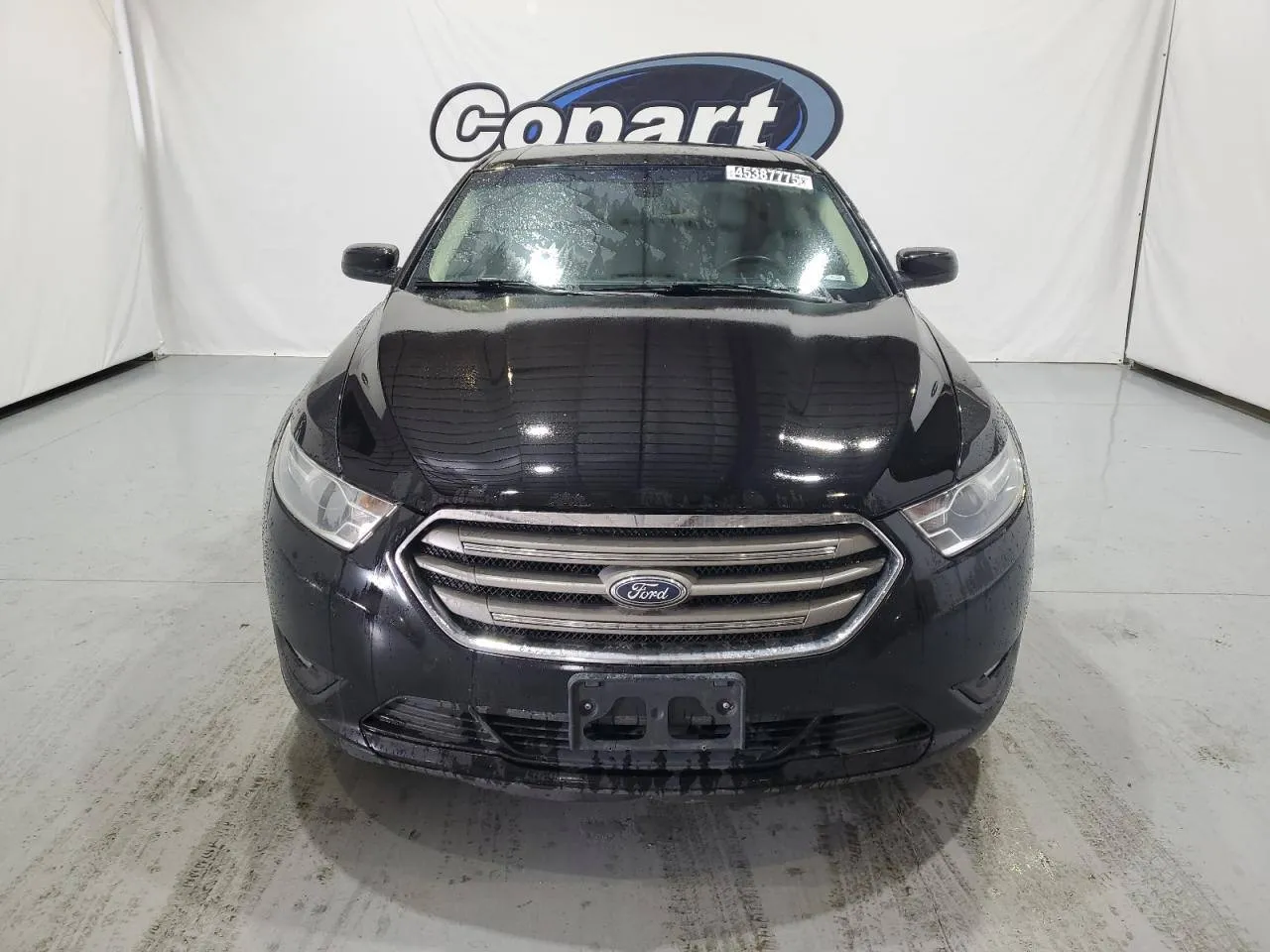 Фото FORD TAURUS SEL – салон задні сидіння
