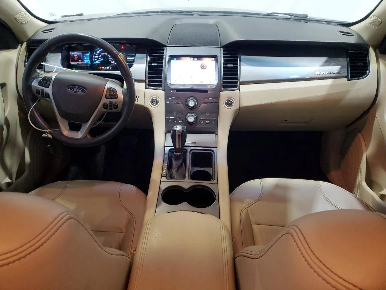 Фото FORD TAURUS SEL – багажник