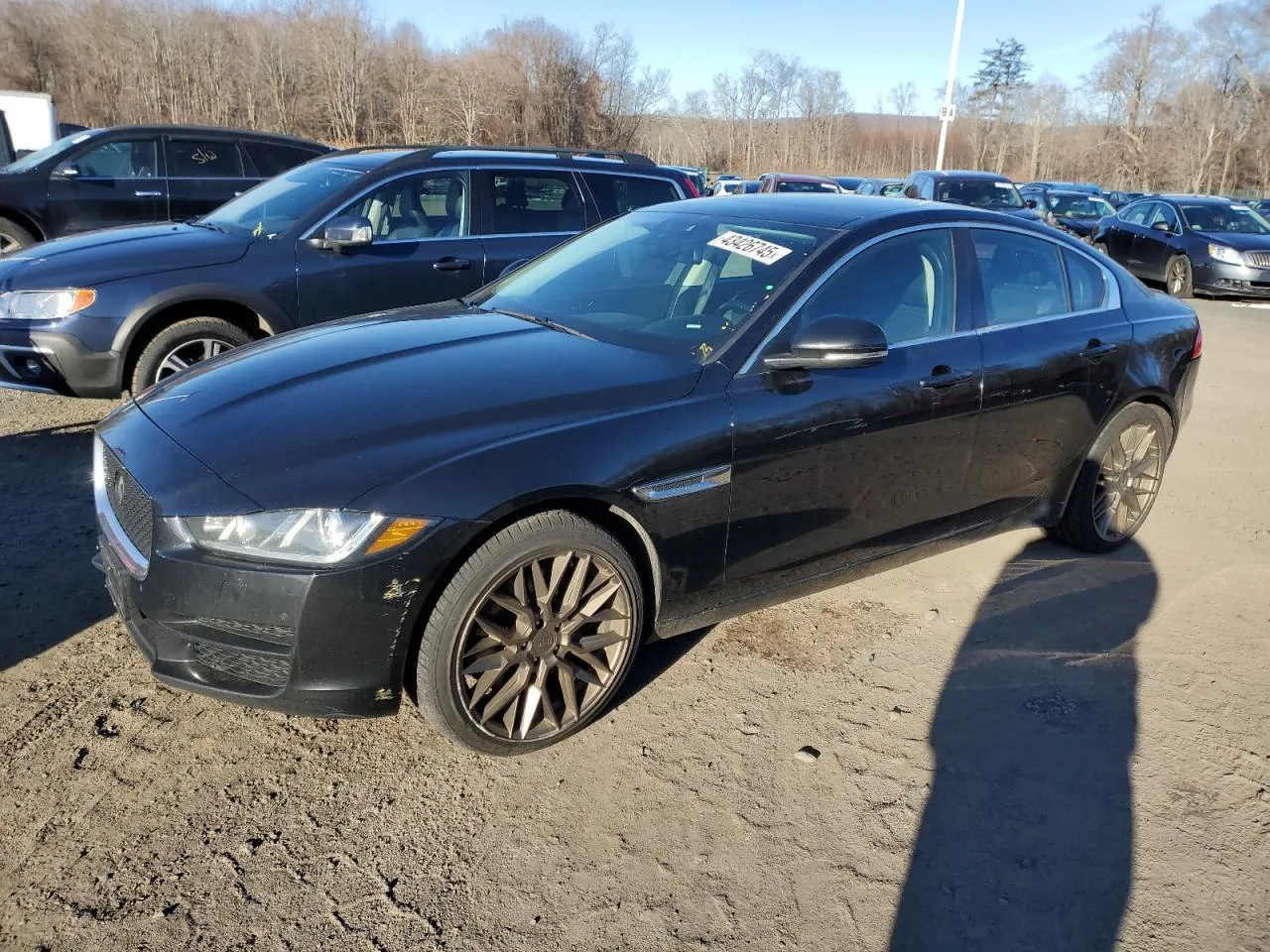 Фото JAGUAR XE PRESTIGE – салон задні сидіння