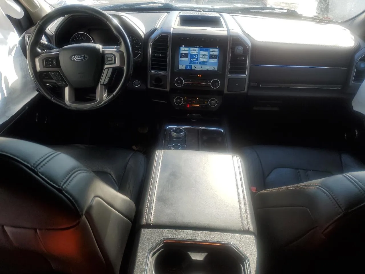 Фото FORD EXPEDITION PLATINUM – збоку