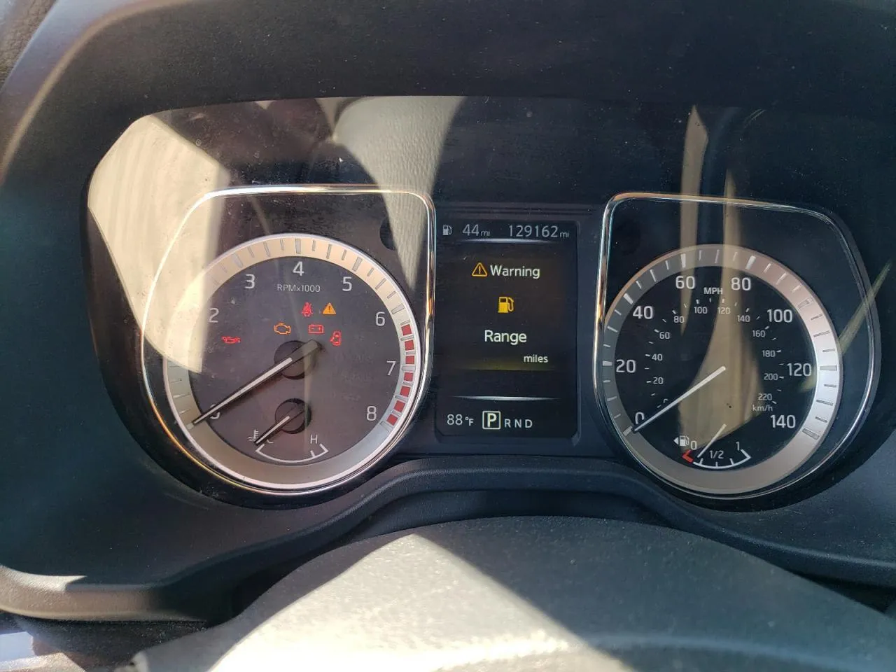Фото NISSAN TITAN S – зліва ззаді