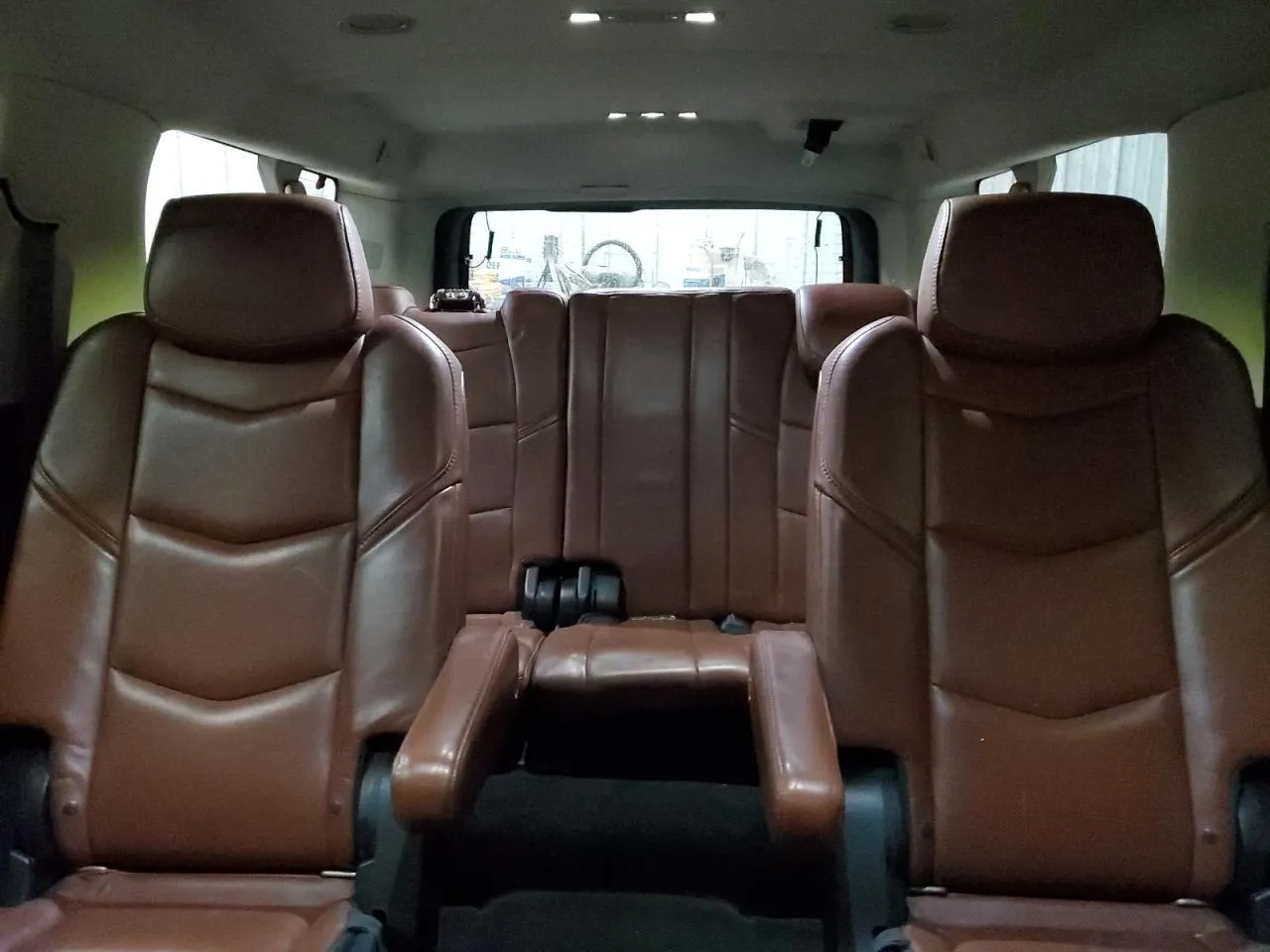 Фото CADILLAC ESCALADE ESV LUXURY – Vin code