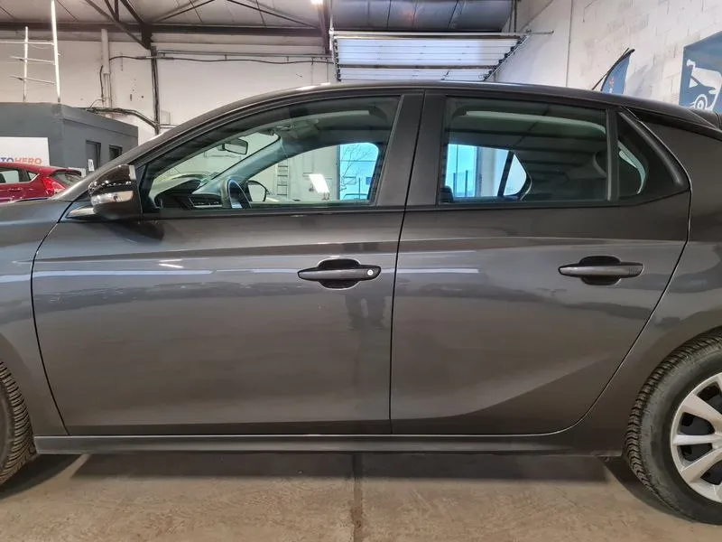Фото Opel Corsa 1.2 Turbo Edition – зліва ззаді