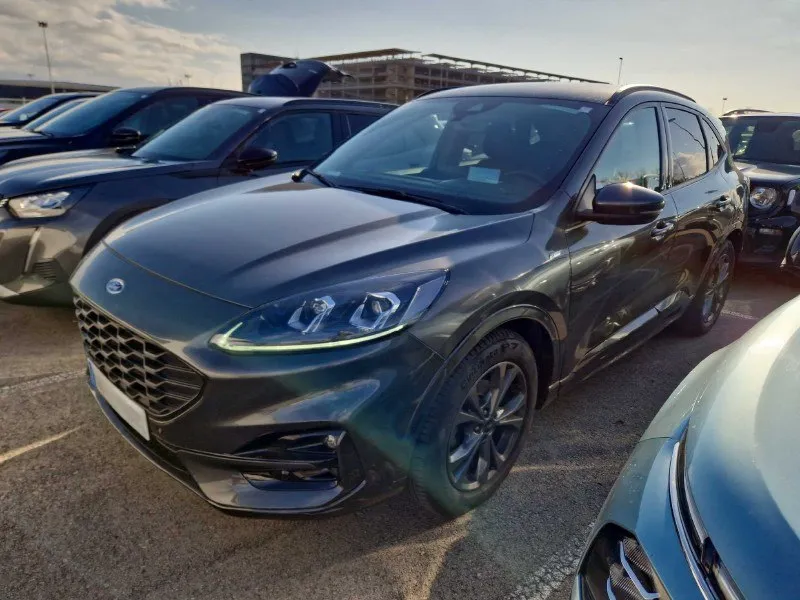 Фото Ford Kuga 1.5 EcoBoost ST-Line – справа ззаді