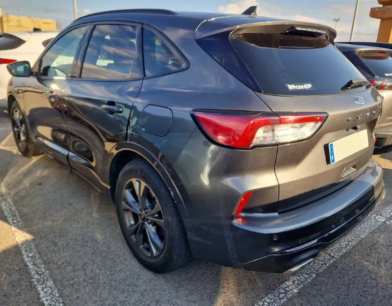 Фото Ford Kuga 1.5 EcoBoost ST-Line – справа спереду