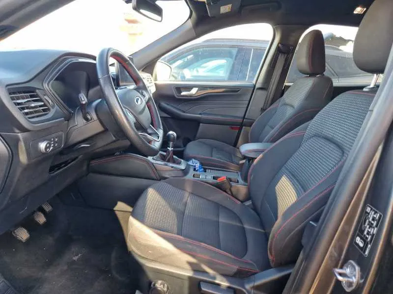 Фото Ford Kuga 1.5 EcoBoost ST-Line – Vin code