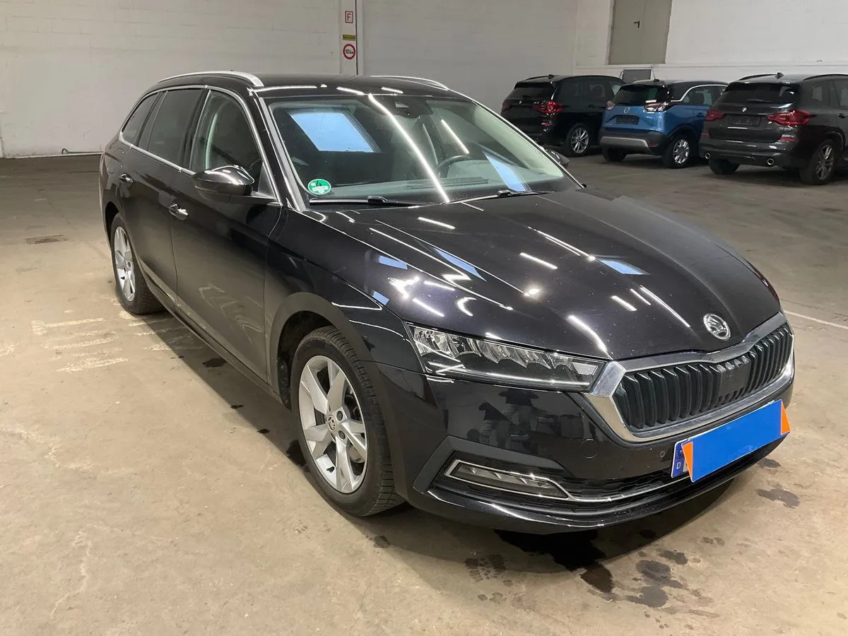 Фото Skoda Octavia Style – салон передні сидіння