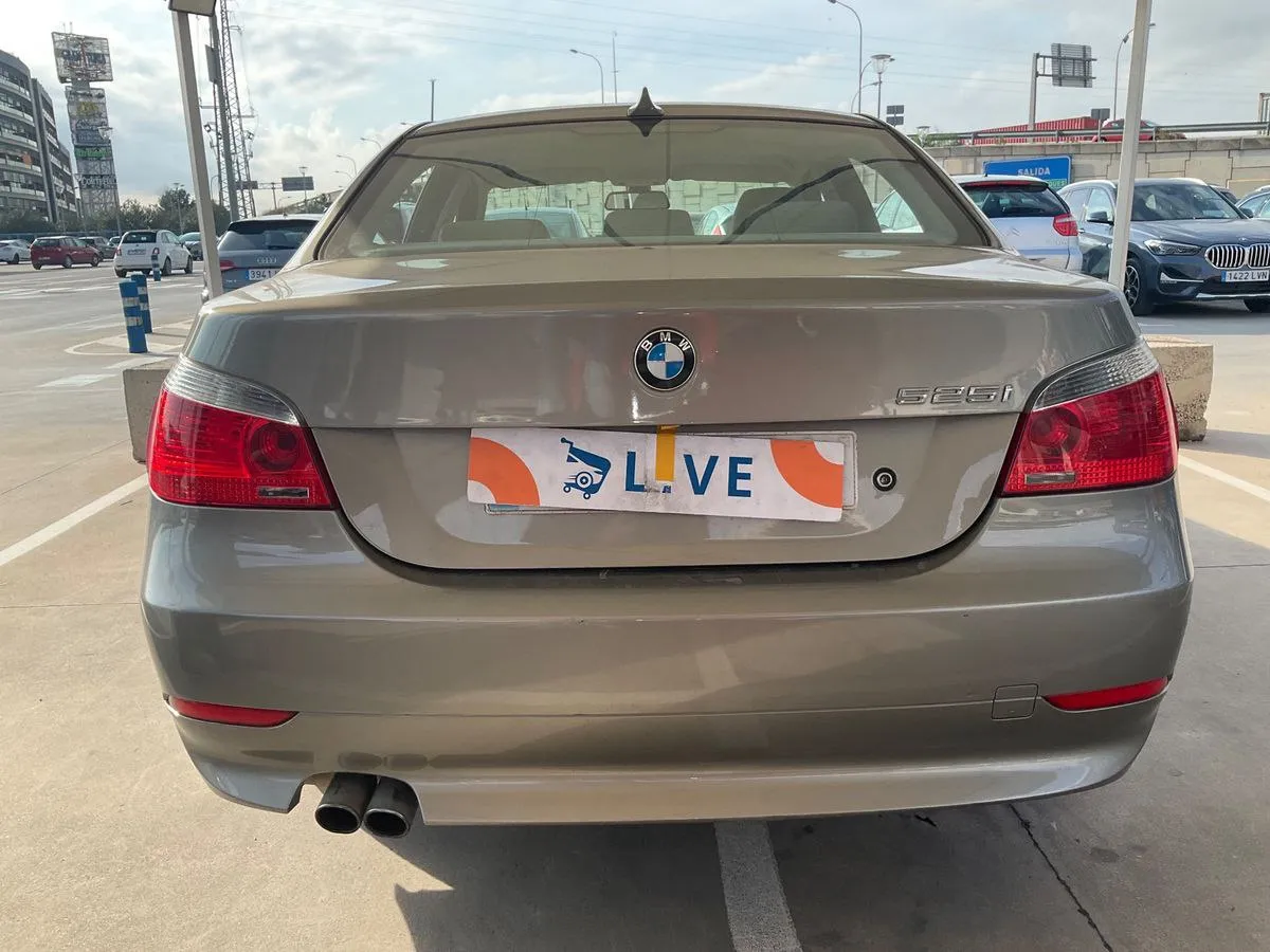 Фото BMW 5er 525i – кермо