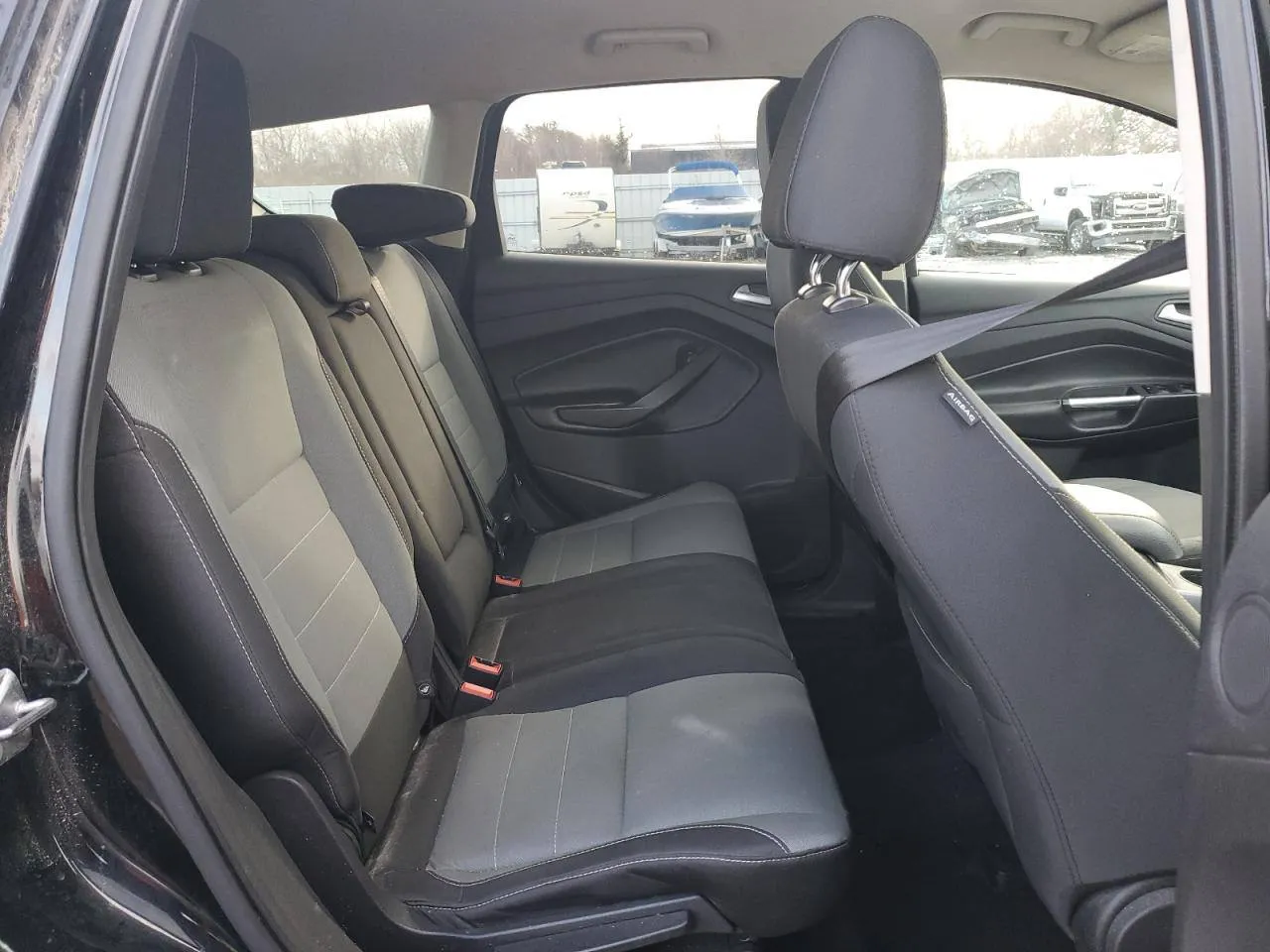 Фото FORD ESCAPE SE – спереді