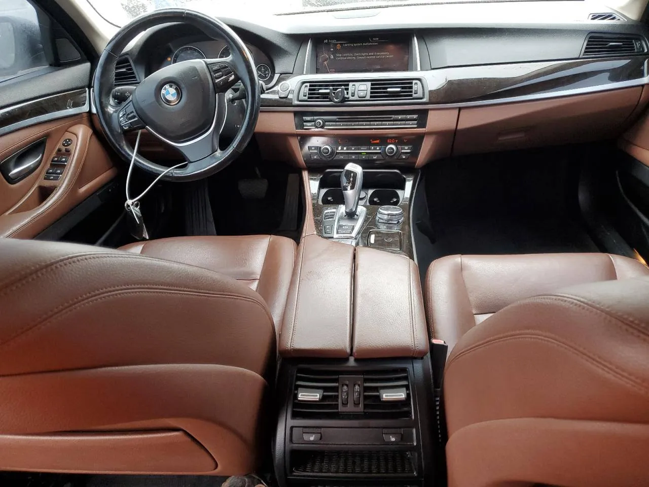 Фото BMW 528 XI – зліва зпереду