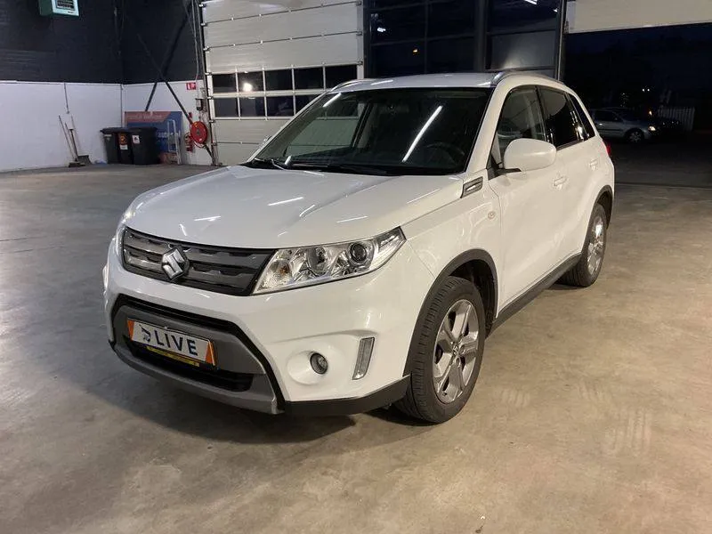 Фото Suzuki Vitara – збоку