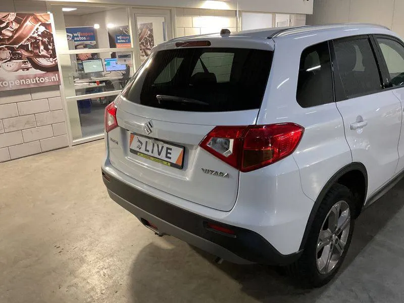 Фото Suzuki Vitara – спереді