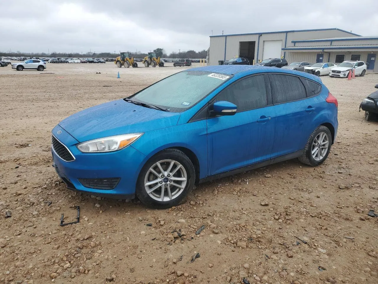 Фото Ford Focus SE – справа спереду