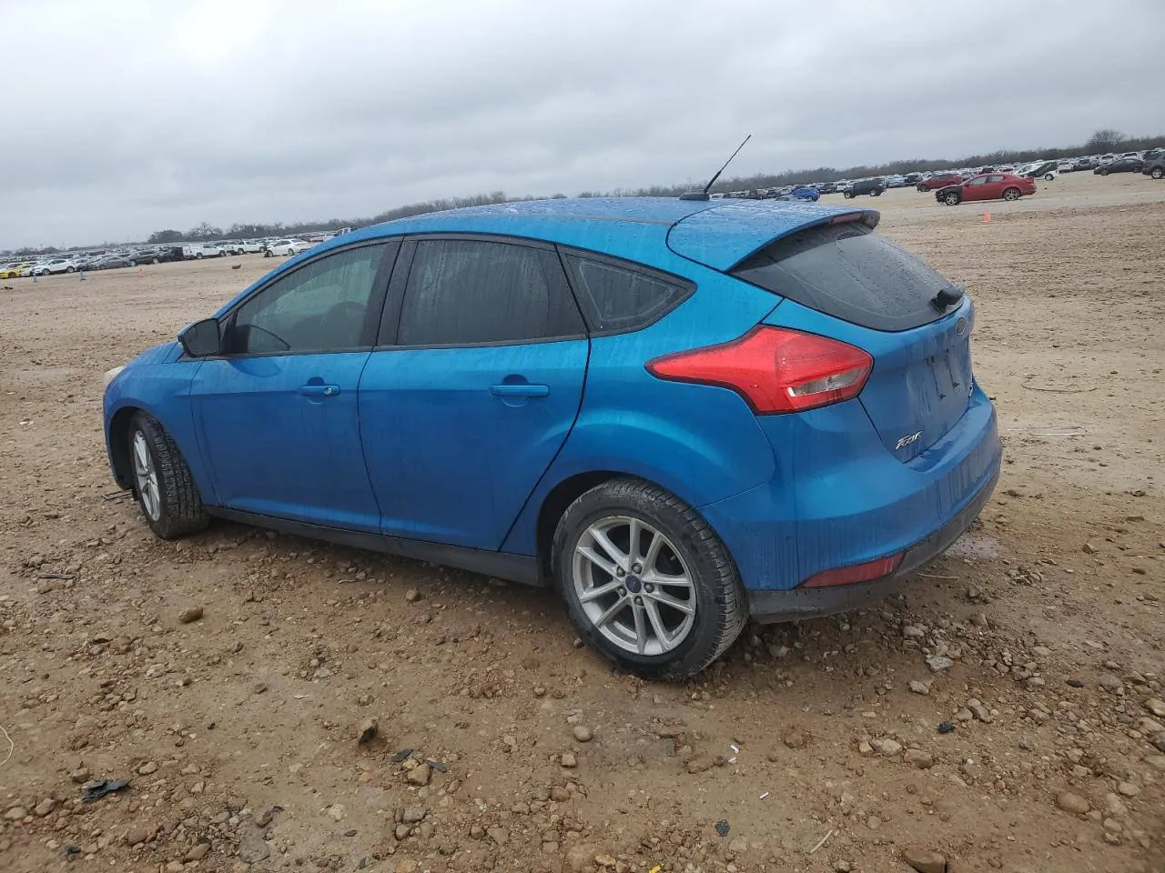 Фото Ford Focus SE – салон задні сидіння
