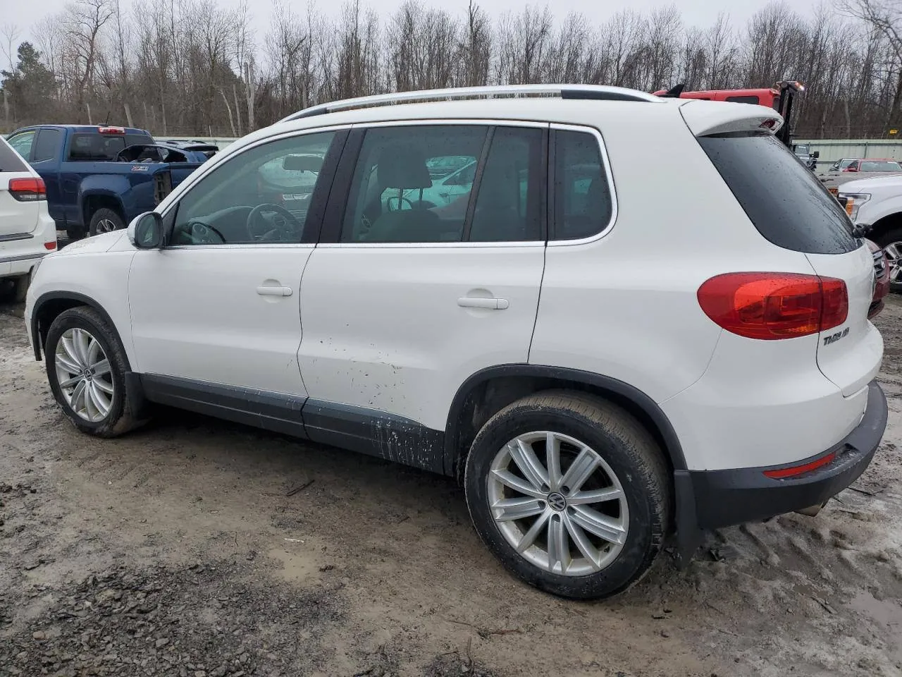 Фото Volkswagen Tiguan S – Vin code