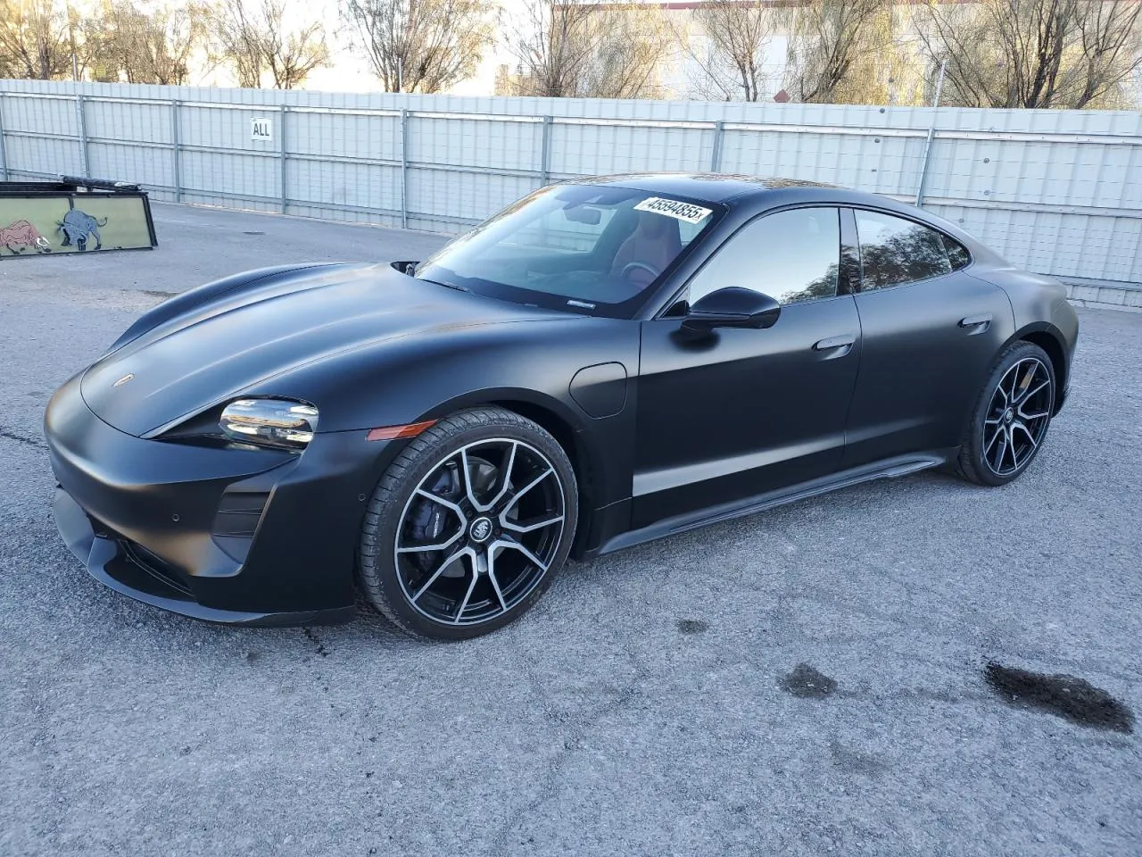 Фото PORSCHE TAYCAN – багажник