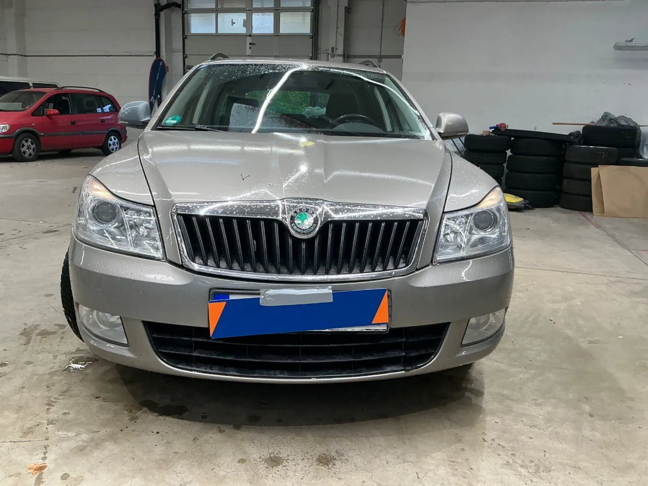 Фото Skoda Octavia – зліва ззаді